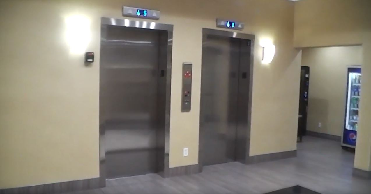 Elevator_Tour_at_Holiday_Inn_Express.JPG